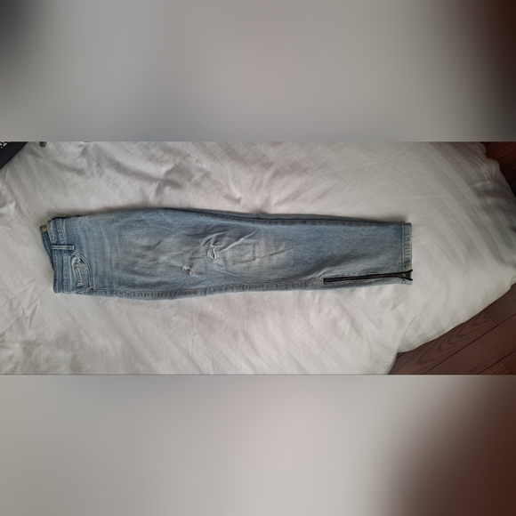 GUESS CAPRI Distressed JEANS - Picture 2 of 5